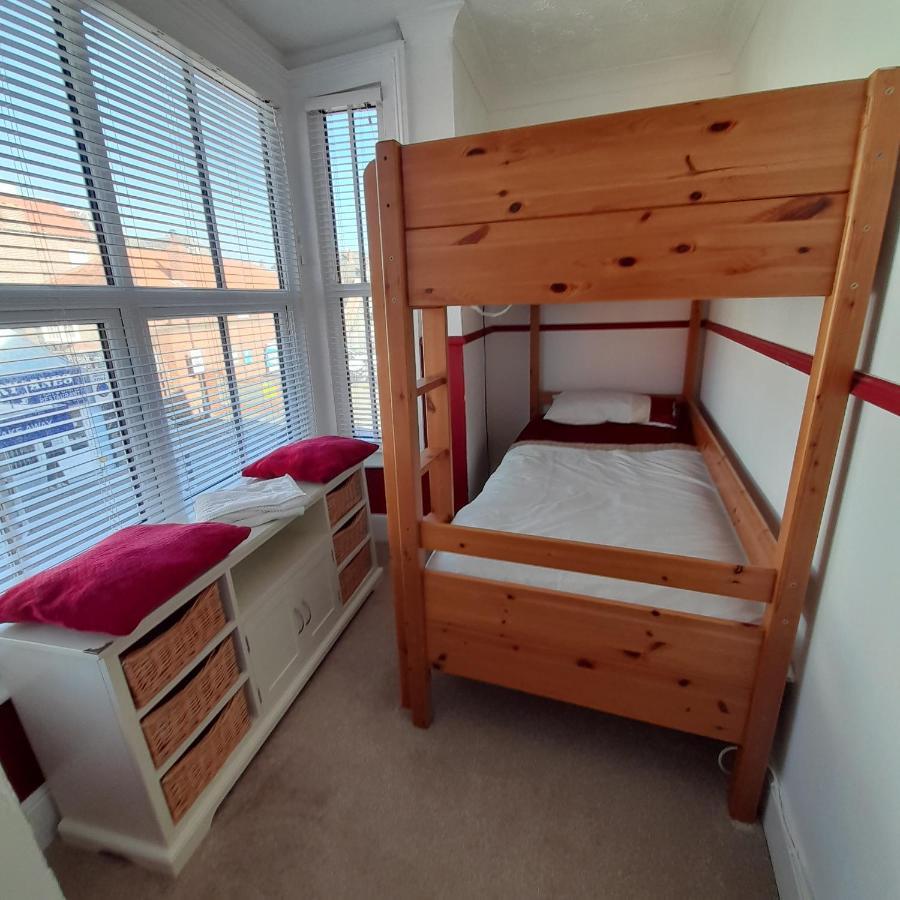 Appartamento Bernards Hideout Cromer Esterno foto